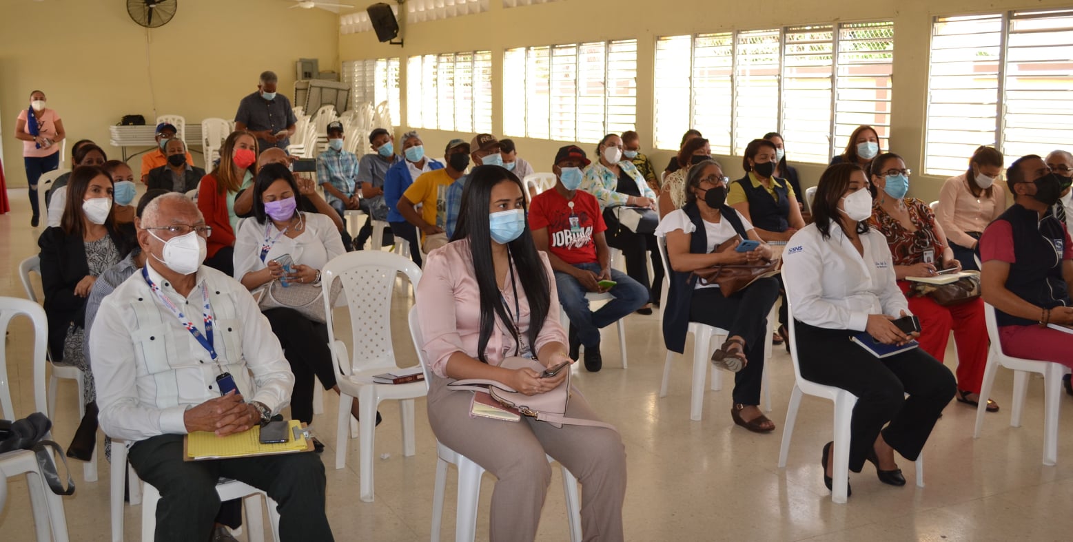 Presentan estudios de las necesidades de Santiago Oeste